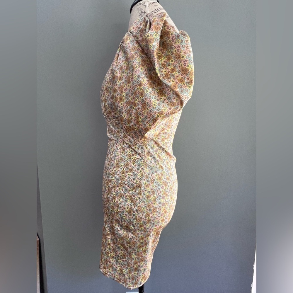 ZARA Satin Effect Floral Dress Pristine condition Size Large - Picture 4 of 11